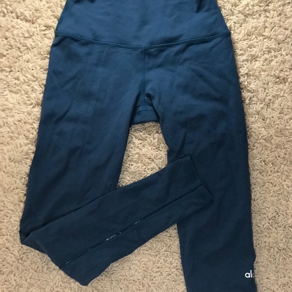 Alo high waisted DASH legging in ECLIPSE (blue) - Picture 2 of 3